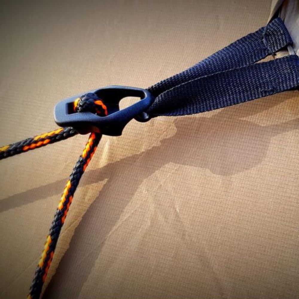 Bushmen 2×3m Ultralight Tarp (Dark Olive) fixings
