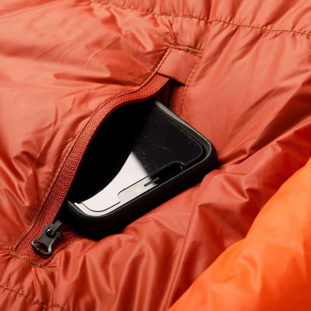 Kelty Cosmic Ultra 0 Degrees 800 DriDown Sleeping Bag (Regular) pocket