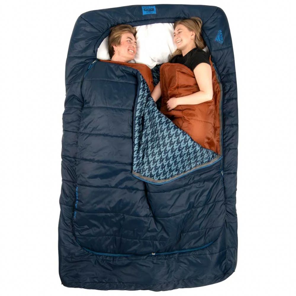Kelty Tru.Comfort Doublewide 20 Degrees Sleeping Bag (Pageant Blue) people inside