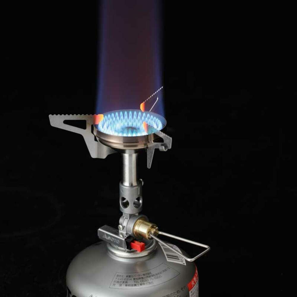 SOTO Windmaster Stove with 4Flex lit