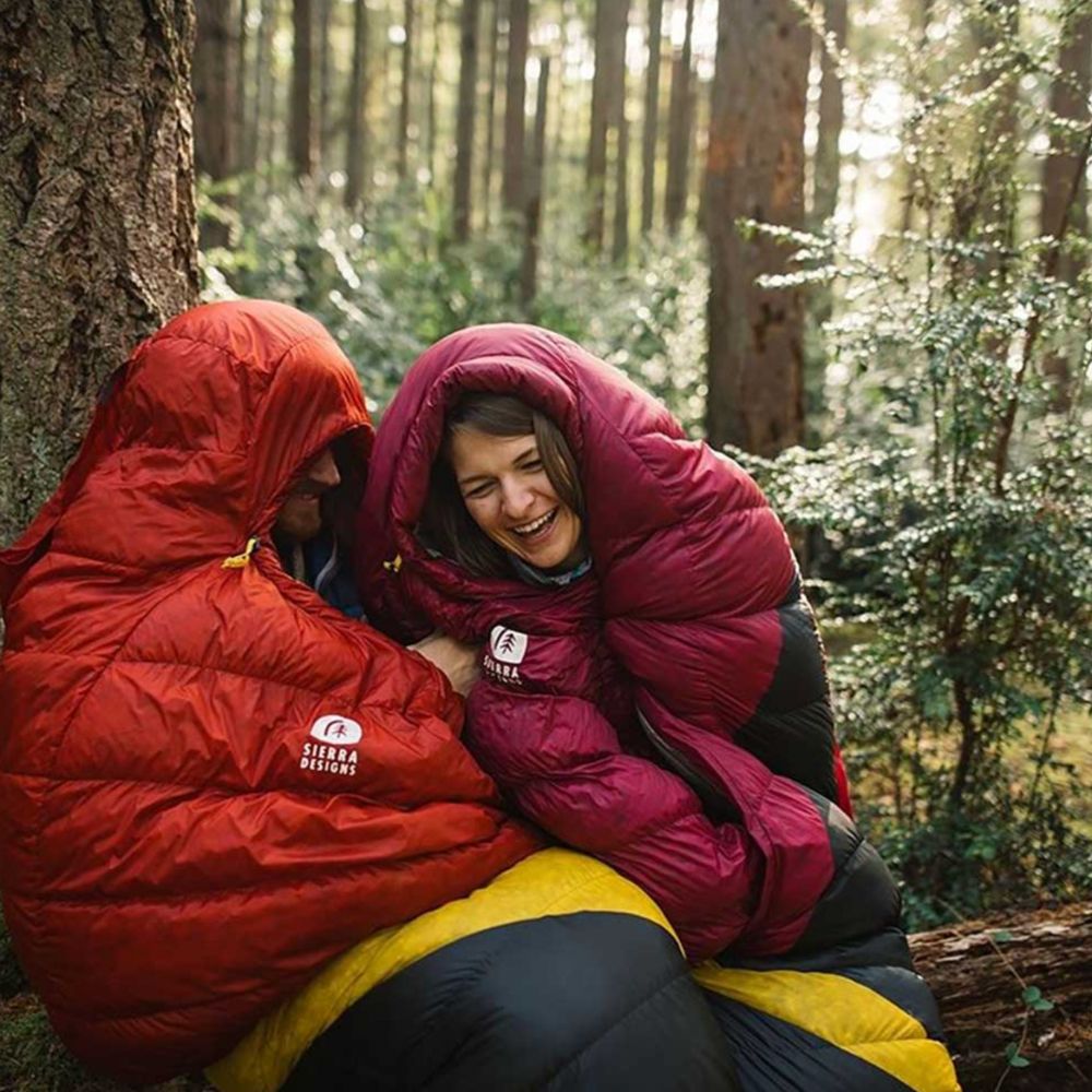 Sierra Designs Cloud 800 20 Degree Down Sleeping Bag (Regular/Long) outdoors