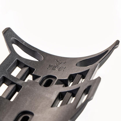 Geosmina Cage close up