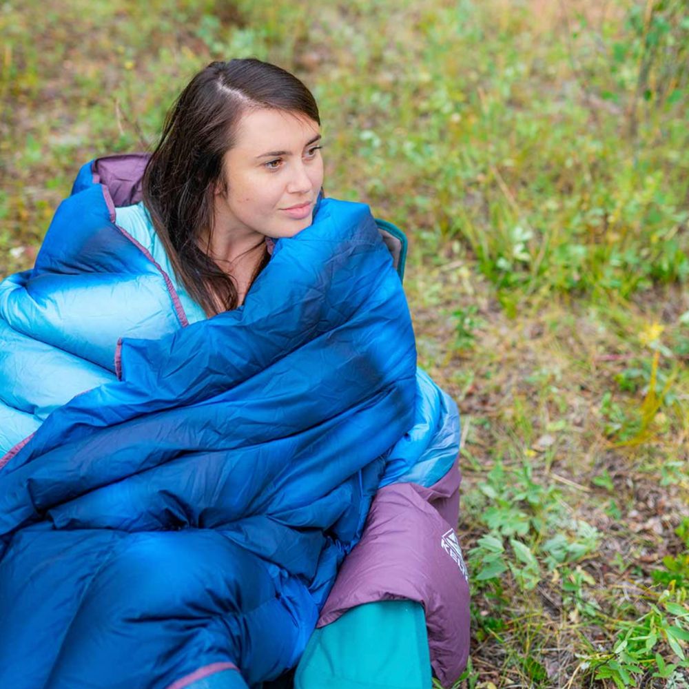 Kelty Galactic Down Blanket (Grisaille/Atmosphere) in field