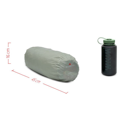 A gray cylindrical camping sleeping bag shown on a white background with red dimension lines indicating 45 cm length and 16 cm height, alongside a black Napatank water bottle with a green cap.